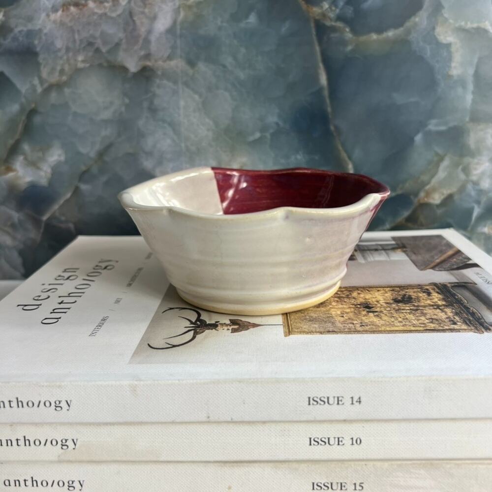 Pat Schweikert Studio Art Pottery Decorative Bowl Stoneware Ivory & Red Two Tone - Picture 4 of 7